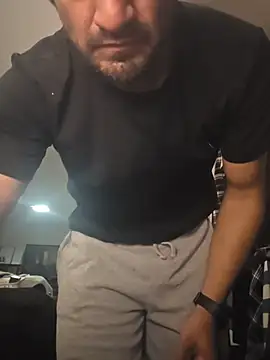 Snapshot of piggylatino chatting on 02.21.26 piggylatino online show from 02.21.26