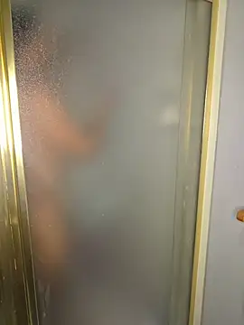 Snapshot of piggylatino chatting on 02.27.26 piggylatino online show from 02.27.26