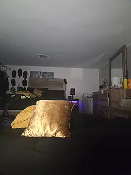 Snapshot of piggylatino chatting on 03.18.26 piggylatino online show from 03.18.26