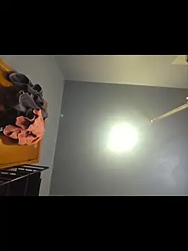 Snapshot of piggylatino chatting on 03.27.26 piggylatino online show from 03.27.26