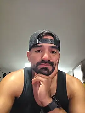 Snapshot of piggylatino chatting on 03.30.26 piggylatino online show from 03.30.26