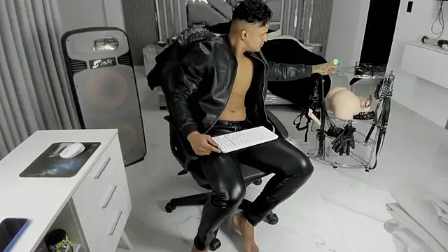 master leather online show from 06.06.26