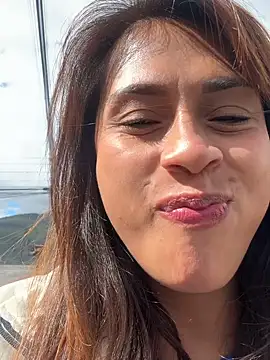 valeria absurdah online show from 01.16.26