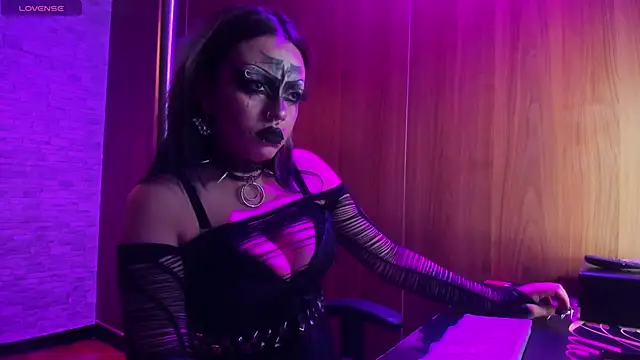 Belladonna trix online show from 12.13.25