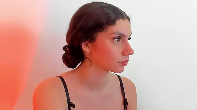 cloee20  online show from 12.22.25