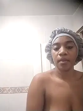 AishaOwens online show from 12.19.25