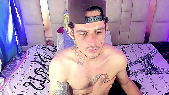 Snapshot of Sexybigjefffx chatting on 11.14.25 Sexybigjefffx online show from 11.14.25