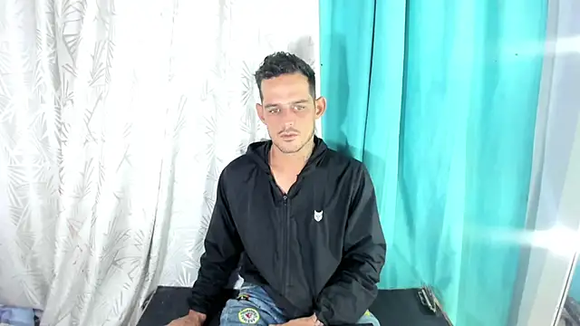 Snapshot of Sexybigjefffx chatting on 11.30.25 Sexybigjefffx online show from 11.30.25