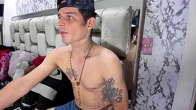 Snapshot of Sexybigjefffx chatting on 01.08.26 Sexybigjefffx online show from 01.08.26