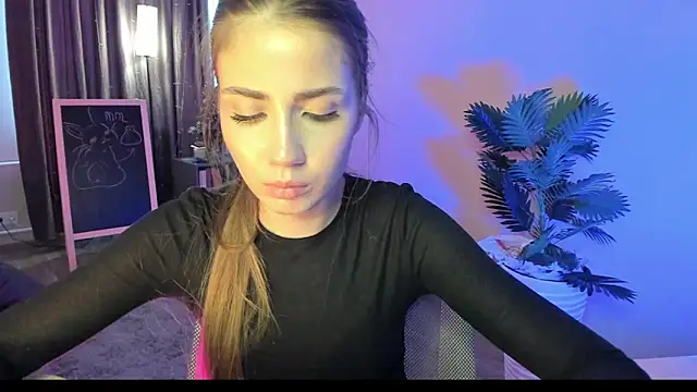 Aurora Glow21 online show from 02.09.26