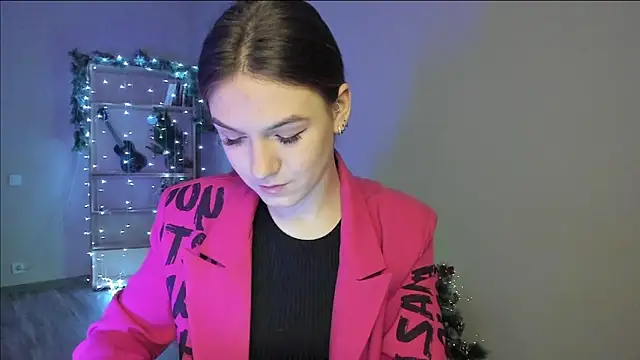 luna lust 212 online show from 12.23.25