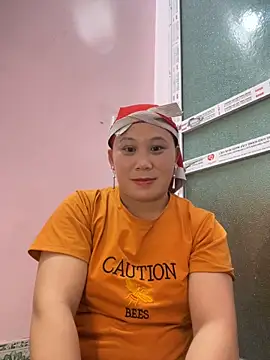 Snapshot of xuan-ha chatting on 12.22.25 xuan-ha online show from 12.22.25