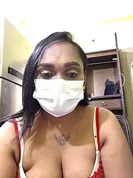 Snapshot of Dharshini98 chatting on 02.02.26 Dharshini98 online show from 02.02.26