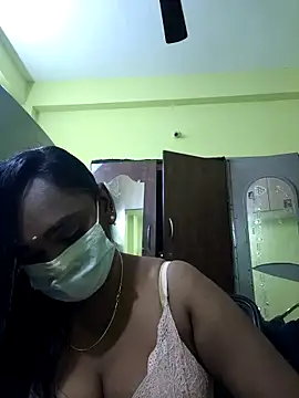 Snapshot of Dharshini98 chatting on 02.15.26 Dharshini98 online show from 02.15.26