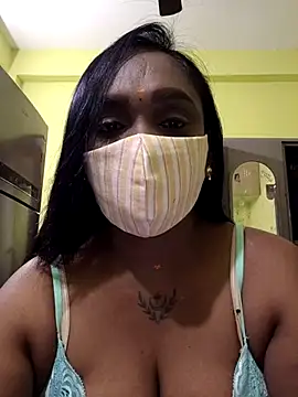 Snapshot of Dharshini98 chatting on 02.22.26 Dharshini98 online show from 02.22.26