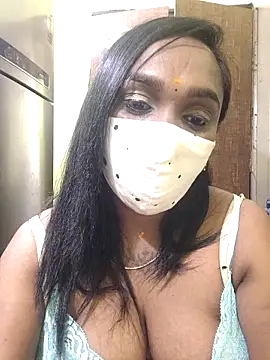 Snapshot of Dharshini98 chatting on 02.27.26 Dharshini98 online show from 02.27.26