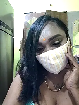 Snapshot of Dharshini98 chatting on 02.28.26 Dharshini98 online show from 02.28.26