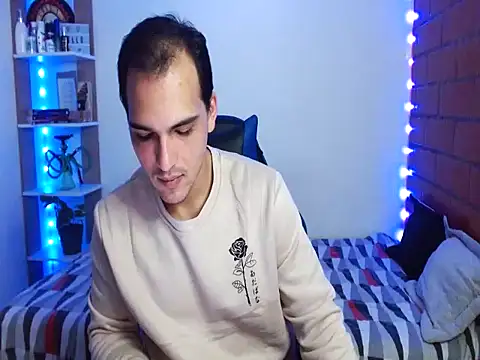 Snapshot of Maax30233 chatting on 11.16.25 Maax30233 online show from 11.16.25