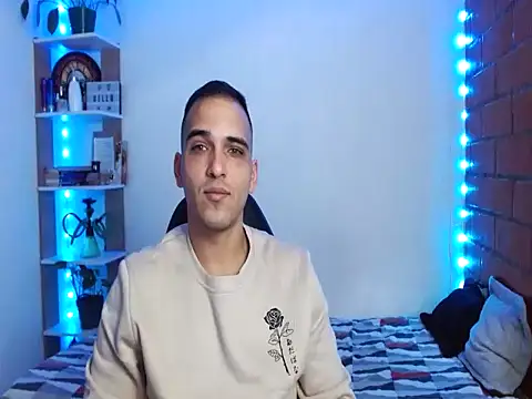 Snapshot of Maax30233 chatting on 11.22.25 Maax30233 online show from 11.22.25