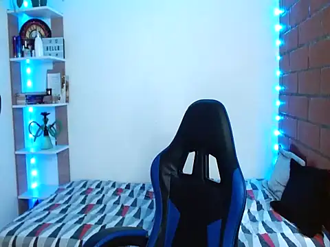 Snapshot of Maax30233 chatting on 11.23.25 Maax30233 online show from 11.23.25