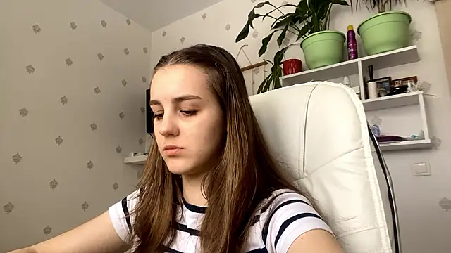 Snapshot of SweetieKatie chatting on 02.28.26 SweetieKatie online show from 02.28.26