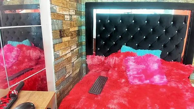 Snapshot of Nyra_Rose chatting on 11.22.25 Nyra Rose online show from 11.22.25