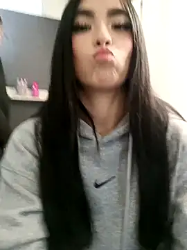 Irina Fernandez online show from 12.01.25