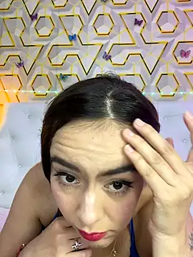 Snapshot of MelanyyJhonson15 chatting on 12.18.25 MelanyyJhonson15 online show from 12.18.25