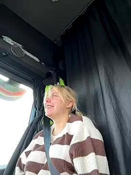 Nallinee online show from 12.01.25