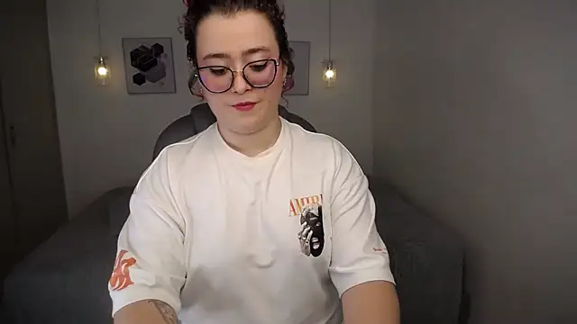 selene rouse  online show from 04.07.26