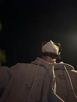 Snapshot of MEFUN- chatting on 02.22.26 MEFUN- online show from 02.22.26