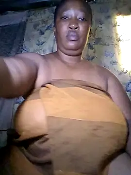 MissMoyo online show from 11.20.25