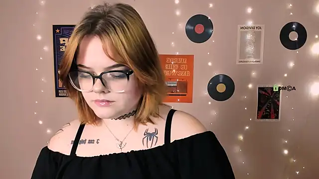 lika pop online show from 11.16.25