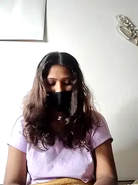 Snapshot of TINA9900 chatting on 12.04.25 TINA9900 online show from 12.04.25