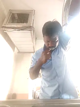 Snapshot of Paramkeerthi chatting on 12.23.25 Paramkeerthi online show from 12.23.25