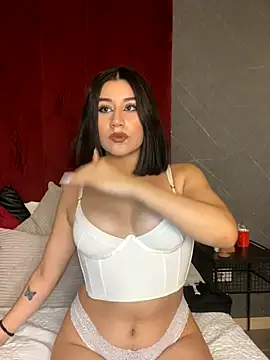 GinebraBelucci online show from 11.27.25