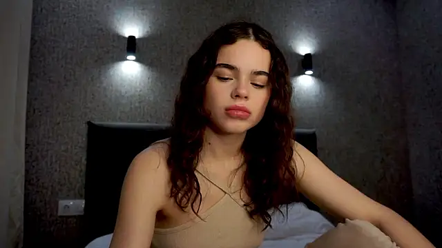 Snapshot of lindaTT chatting on 12.03.25 lindaTT online show from 12.03.25