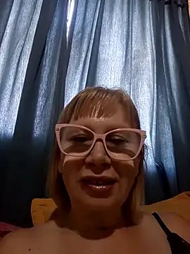 SexyMilf1211 online show from 03.08.26