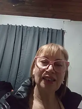 SexyMilf1211 online show from 06.29.26