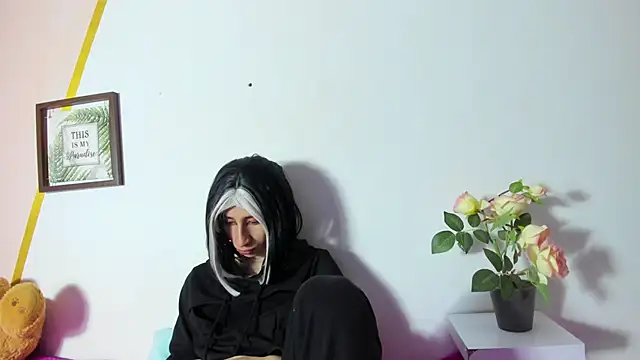 Charlothe 7 online show from 11.23.25