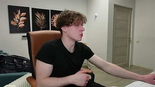 Charles Dreams online show from 03.05.26