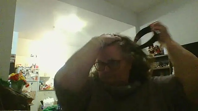 TiguhguhrsRose online show from 11.18.25