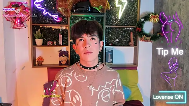 Angeldust19 online show from 12.18.25