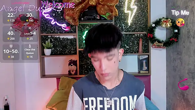 Angeldust19 online show from 12.23.25