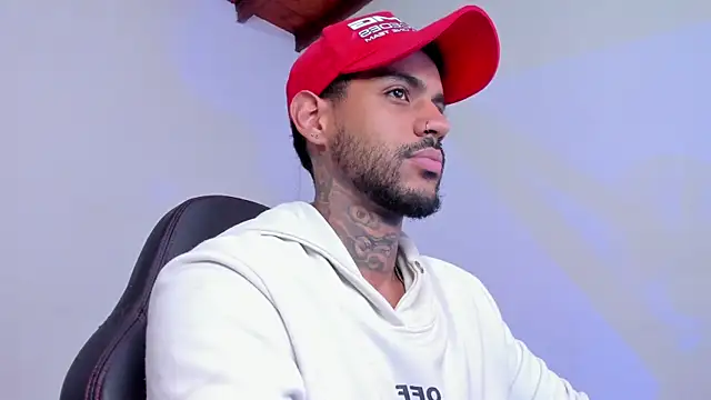 LuigiVitale 1 online show from 11.27.25