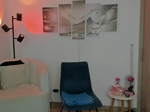 Snapshot of haileyflorez_ chatting on 02.08.26 haileyflorez online show from 02.08.26