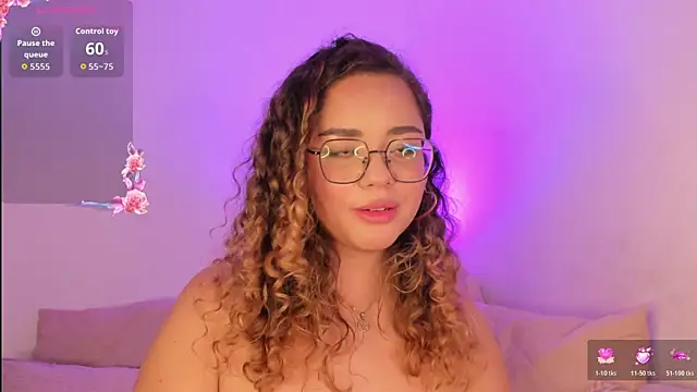 Snapshot of Amalia_Bennet chatting on 11.14.25 Amalia Bennet online show from 11.14.25