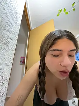 Monica17 online show from 05.15.26