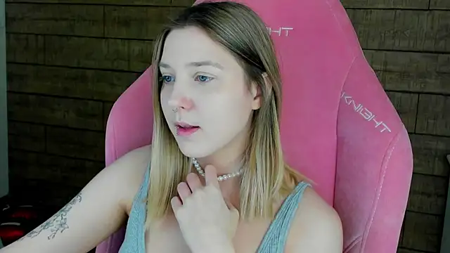 TinnaBurton online show from 04.15.26