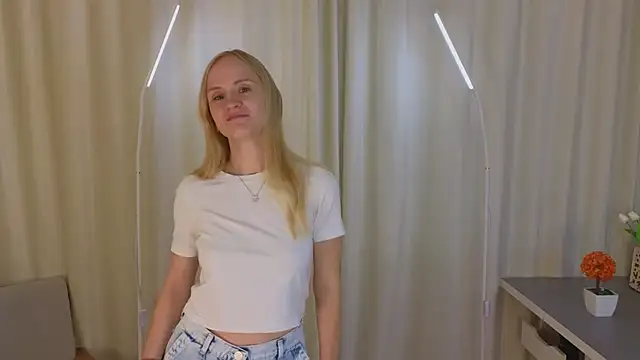 ToshiaPotvin online show from 11.25.25